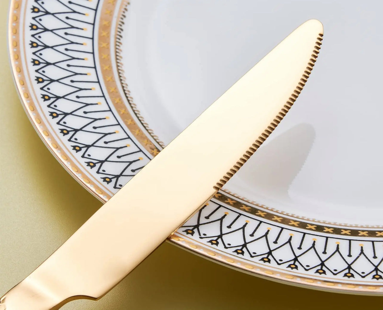 ELiTA Essentials 24-Piece Hammered Flatware Set – Gold Finish, Premium 304 Stainless Steel, Service for 6
