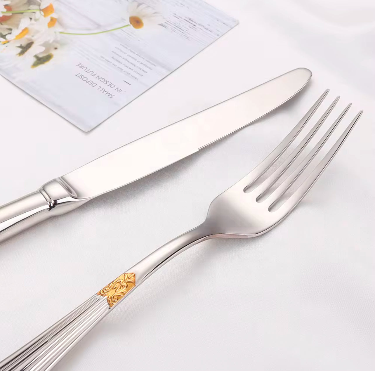 24-Piece Luxury Flatware Set – Silver with Gold Accents